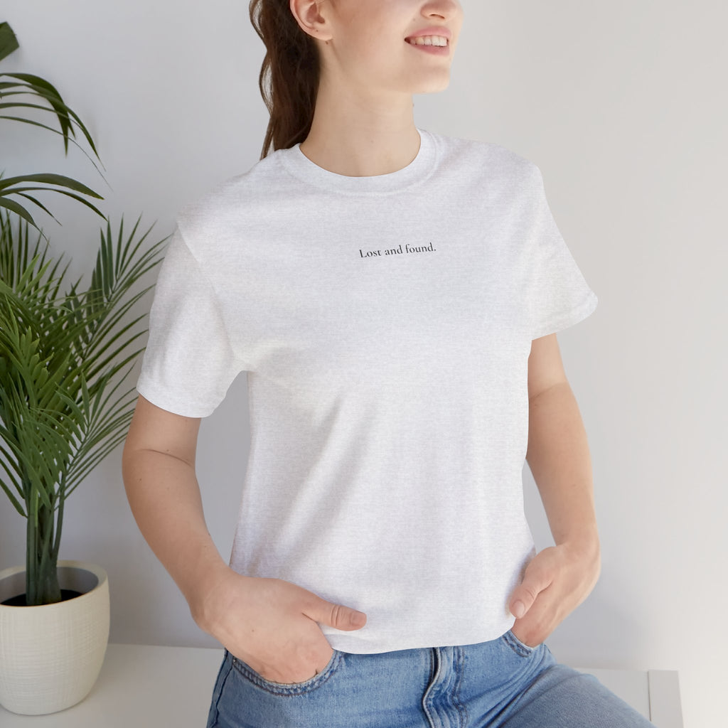 Lost and Found | Vintage T-shirt met maan- en bloemenprint